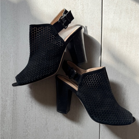 Dressy Black Chunky Heel booties - Picture 1 of 4